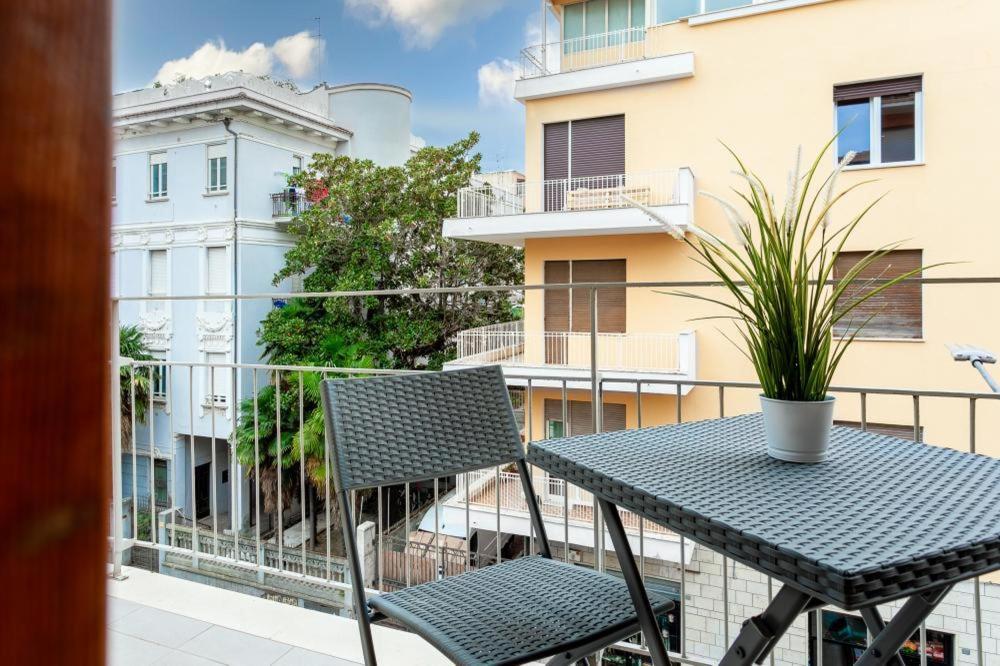 Buscine Home Pescara Centro - Palma Gratuita In Lido Attrezzato Exterior photo